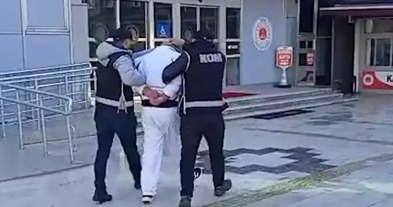 Gürcistan da yakalanıp Türkiye ye iade edilen suç örgütü yöneticisi tutuklandı