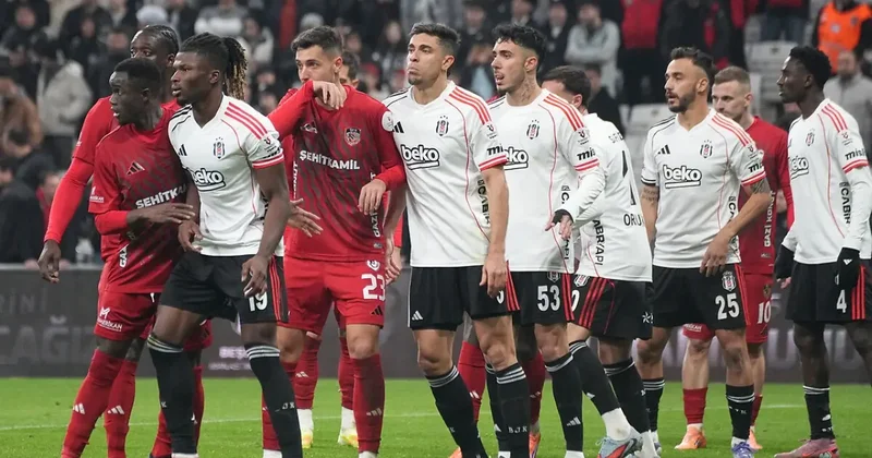 Milli oyuncunun çenesi kırıldı! Ameliyat edildiği açıklandı