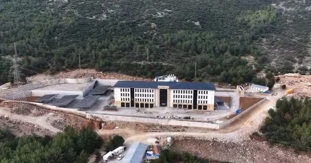 Vali Akbıyık, çevre dostu yeni binayı inceledi Muğla Haberleri