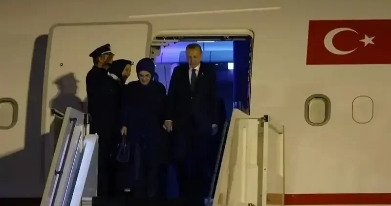 Türkmenistan daki temaslarını tamamlayan Cumhurbaşkanı Erdoğan yurda döndü Politika Haberleri