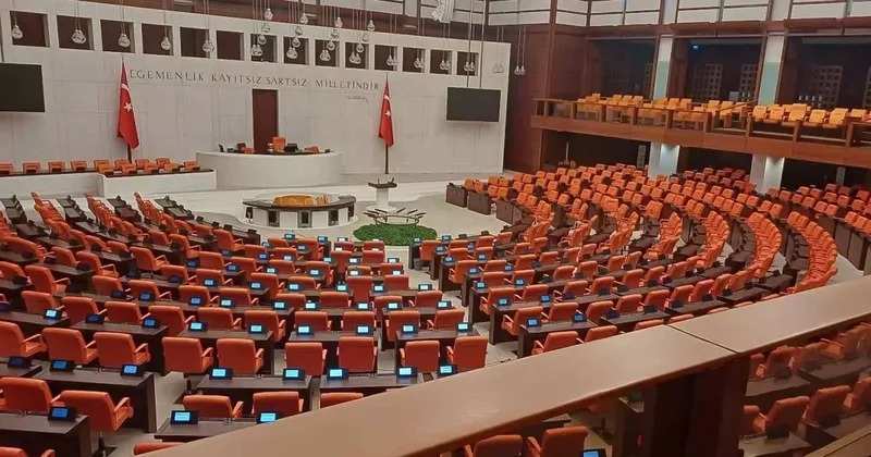 Meclis teki taciz skandalında kadın amir olayın üstünü örtmeye çalışmış