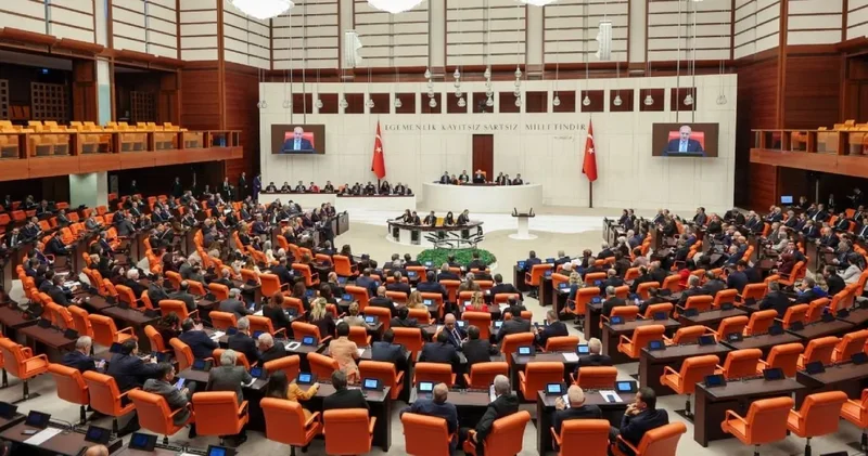 MSB ve Sanayi Bakanlığı bütçeleri kabul edildi: Bu sabah 2 bakanlığın bütçeleri görüşülecek