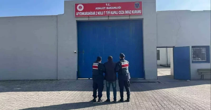 Jandarma çeşitli suçlardan hapis cezası ile aranan şahsı yakaladı