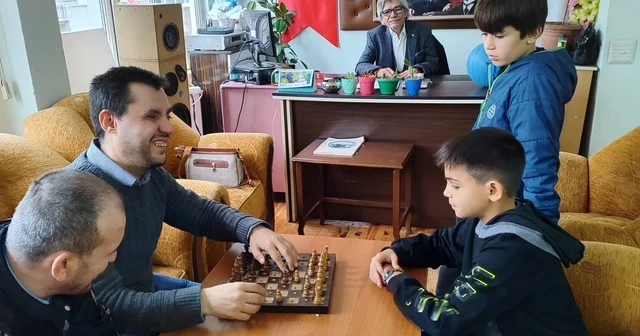 Borsa İstanbul YBO öğrencilerinden Bafra Görme Engelliler Derneğine ziyaret Samsun Haberleri