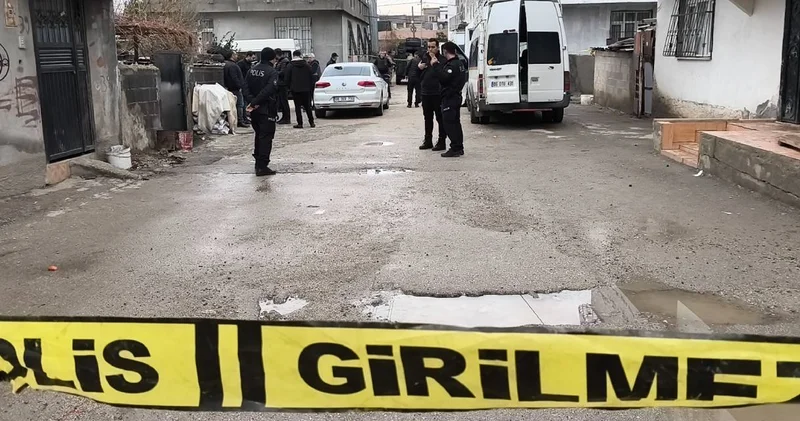 Adana da iki grup arasındaki çatışma sonrası mahalle ablukaya alındı: Ölü ve yaralılar var!