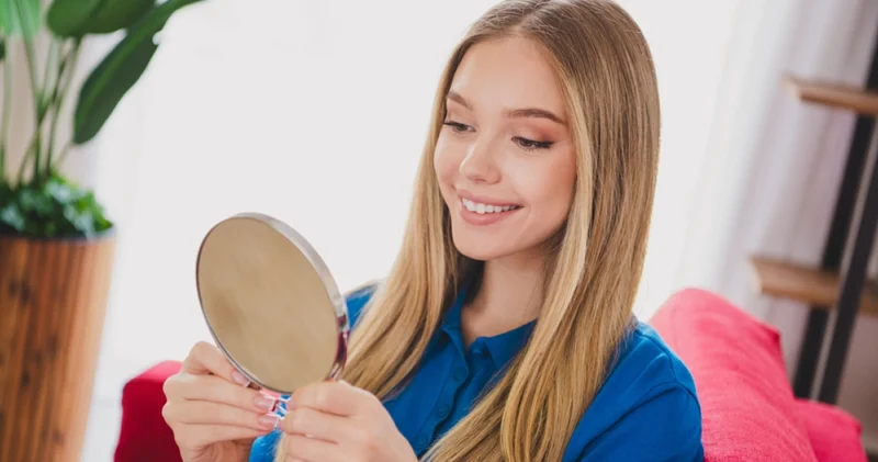 Ayna başka, kamera başka: Fotoğraflarda neden kendimizi tanımıyoruz?