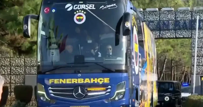 Fenerbahçe de bir ayrılık daha! Yıldız isim takımdan gidiyor