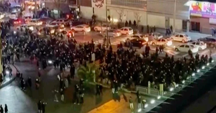 İran, ABD ve İsrail i suçladı: DEAŞ militanları gönderdi