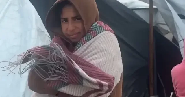 Gazze deki fırtına çadırda yaşamı zorlaştırıyor VİDEO İZLE