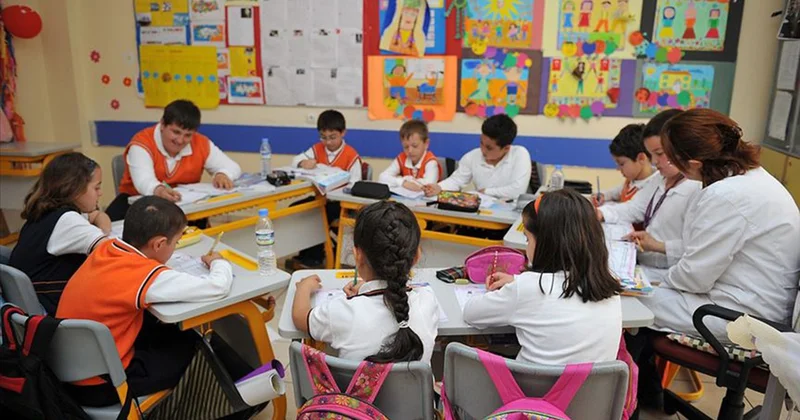 Ortaokul ve liselerde yeni dönem başlıyor