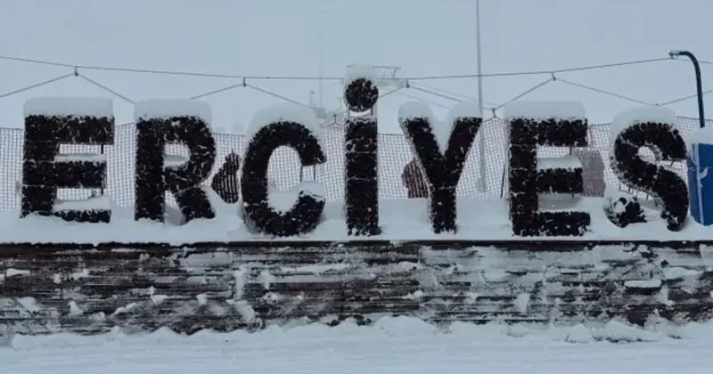 Erciyes Dağı’nda kar kalınlığı 180 santimetreye ulaştı