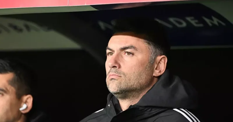 Hakemin üzerine yürüyen Burak Yılmaz, gördüğü kırmızı kart için özür diledi