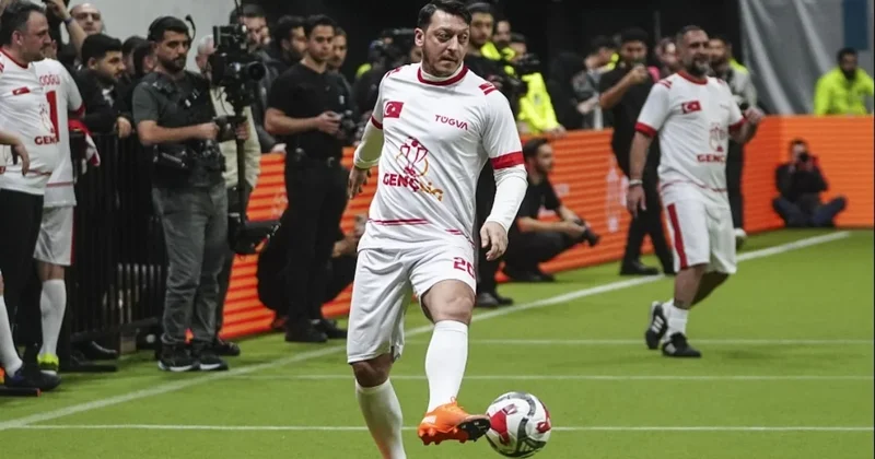 AKP li Mesut Özil den Guendouzi yorumu Sözcü Gazetesi