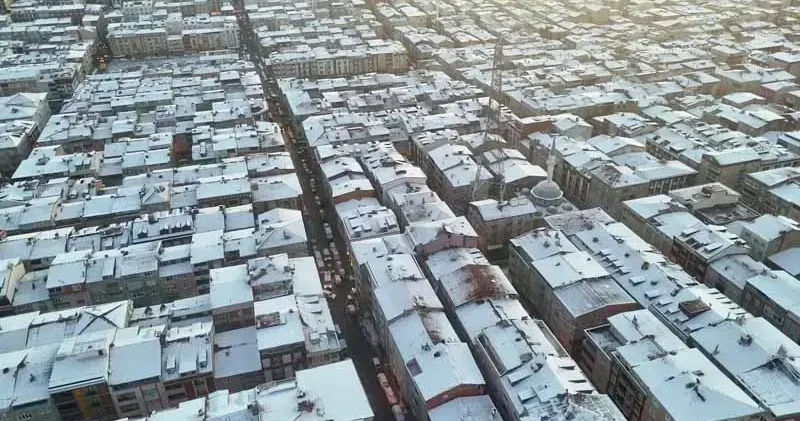 Beyaza bürünen Sultangazi havadan görüntülendi