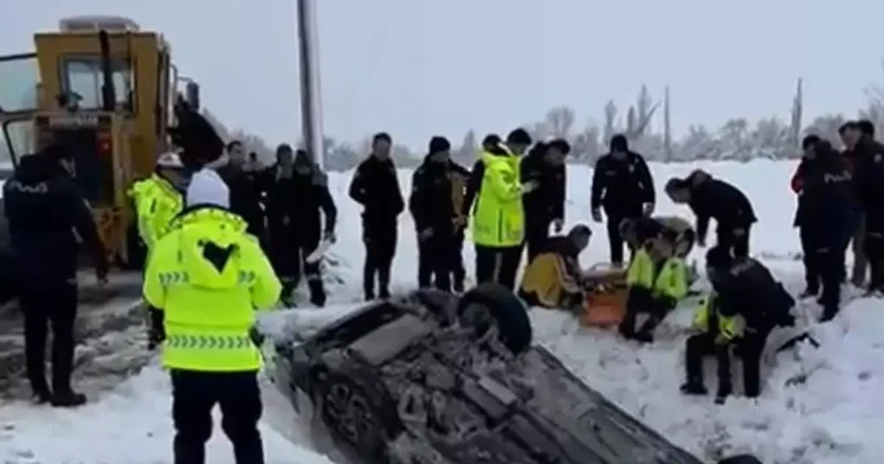 Polis aracı şarampole devrildi: 2 yaralı