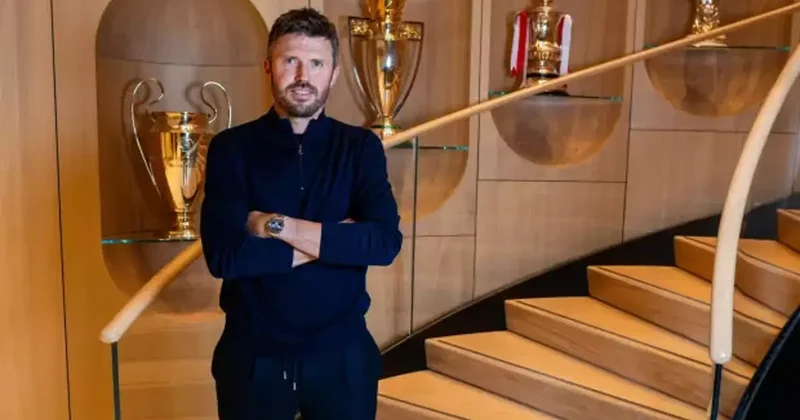 Henüz 44 yaşında! Manchester United ın yeni hocası oldu