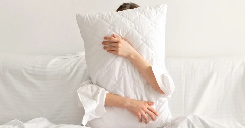 Sararmış yastıkları hem bembeyaz hem kabarık yapan mutfak ürünü Sözcü Gazetesi