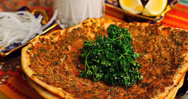 Lahmacun da artık sosyete oldu: Fiyatı bakın kaç liraya çıktı