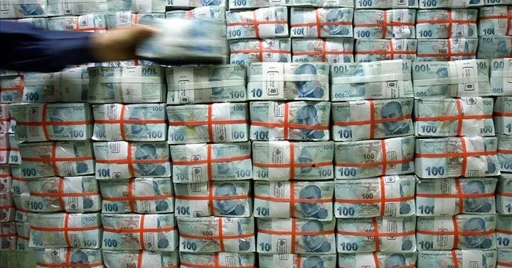 Cari denge açık verdi