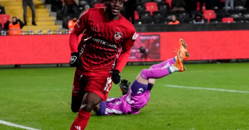 Üç kırmızı kartlı maçta kazanan Gaziantep FK Sözcü Gazetesi