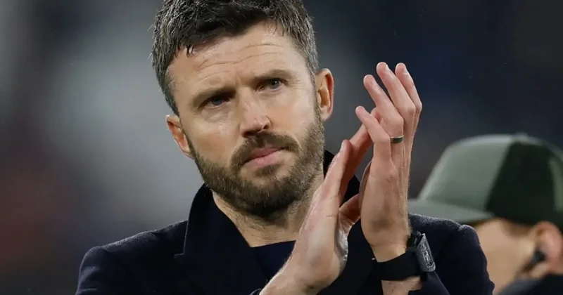 Enkaz devralan Michael Carrick ten büyük başarı
