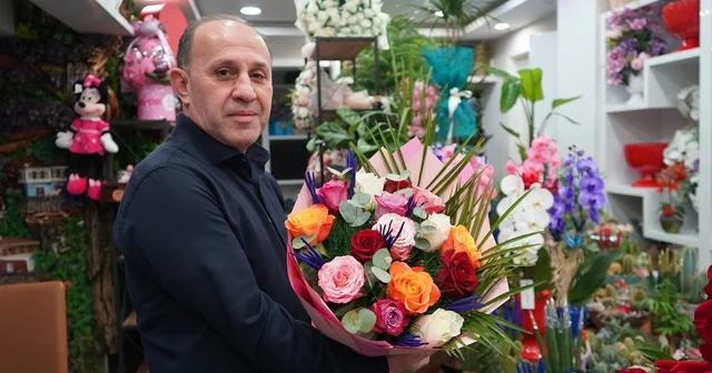 Sevgililer için gül 200, orkide 2 bin liradan başlıyor Antalya Haberleri