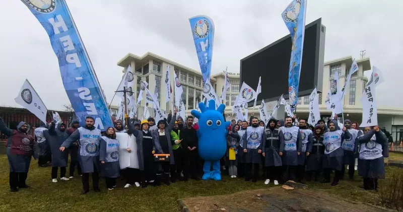 HEP SEN Genel Başkanı Şimşek: Umutsuzluk yok, hep beraber haykıracağız