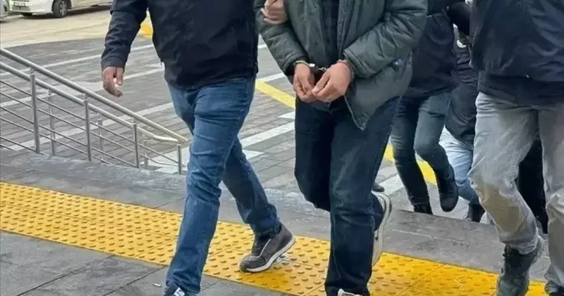 Kendini polis ve savcı olarak tanıtan şebekeye 11 ilde operasyon: 22 tutuklama Gündem Haberleri