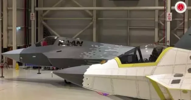 Haluk Görgün KAAN hangarını ziyaret etti: Yeni prototip sahneye çıktı