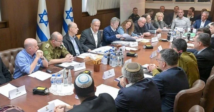 İran televizyonundan açık tehdit: Ölüm listesi yayınlandı