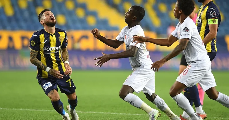 Süper Lig in eski yıldızı bakan yardımcısı oldu Sözcü Gazetesi