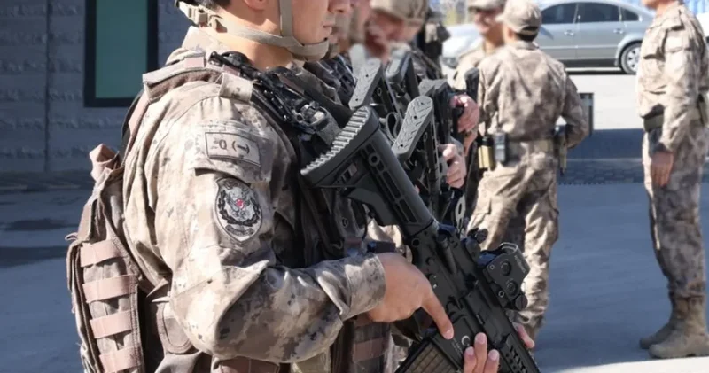 Kayseri de operasyon: Özel Harekat Polisi yaralandı