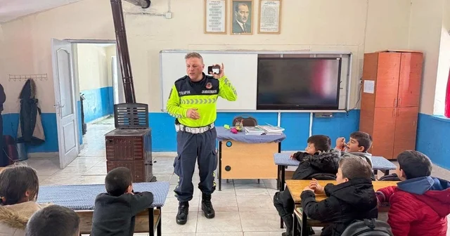 Malazgirt te 52 öğrenciye trafik eğitimi Muş Haberleri