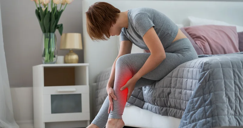 Gece uykudan uyandıran krampların sebebi ne? İşte krampa karşı etkili çözümler