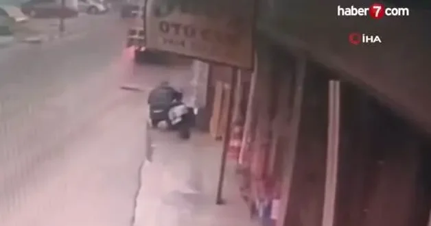 Manisa’da korku dolu anlar kamerada: Lise öğrencisi ölümden döndü