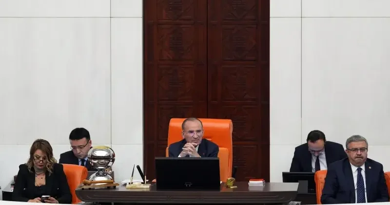 Bozdağ’dan yemin oturumu açıklaması: Anayasa ve İçtüzük’e aykırı işlem yok Gündem Haberleri