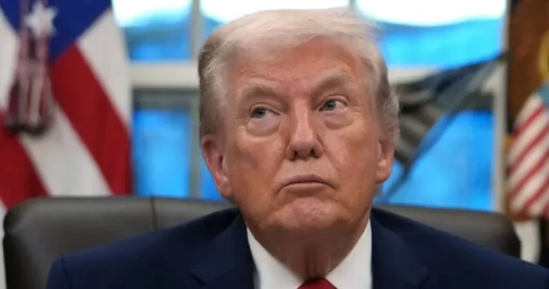 Trump, Obama çiftini maymun olarak tasvir eden ırkçı paylaşımı yapan Beyaz Saray personeline yaptırım uygulanmadığını söyledi