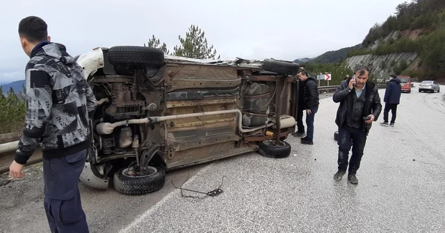 Bolu da cenaze dönüşü kaza: 2 yaralı Bolu Haberleri