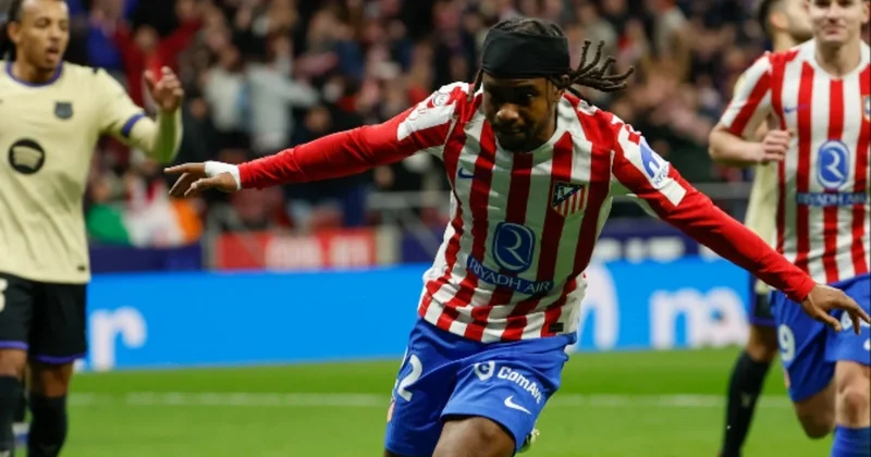 Lookman şov yaptı! Atletico Madrid, Barcelona yı sahadan sildi Sözcü Gazetesi