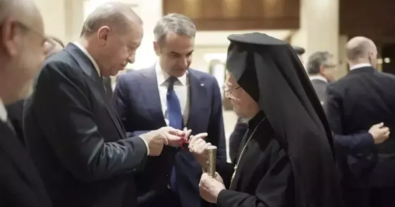 Erdoğan ın hediye ettiği tespih Yunan basınında: Görüşmenin perde arkası