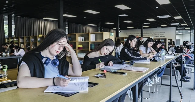 Mersin de okuma salonları gençlerin ikinci evi oldu Mersin Haberleri