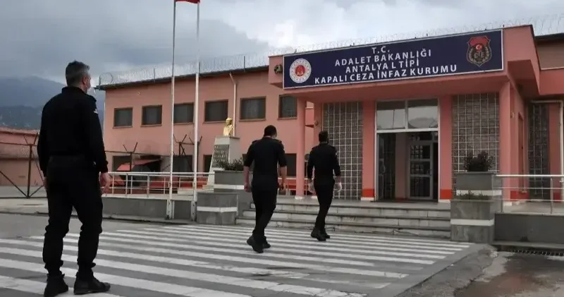 410 bin 400 hükümlü tutuklu var Yerel Gündem Haberleri