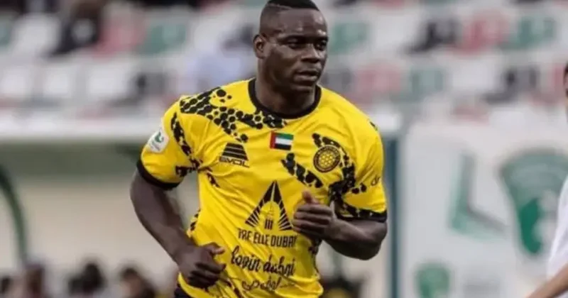 Balotelli den ırkçılık itirafı: Tribünde maymun sesi çıkardılar