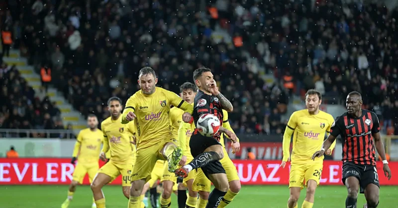 İstanbulspor, Çorum FK deplasmanında 90+7’de galip!