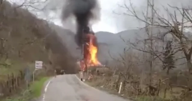 Mutfak tüpünden çıkan yangınla ev küle döndü Bartın Haberleri