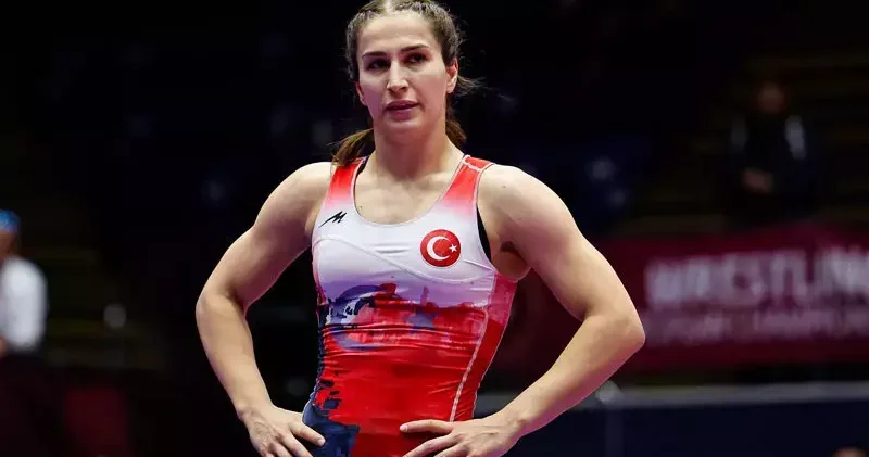 Buse Tosun Çavuşoğlu: Kadın güreşi olimpiyatlarda tarih yazabilir