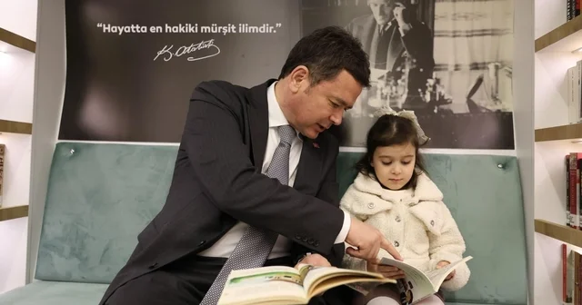 Osmangazi de Yeni Gezici Kütüphane Yollarda Kitapla Büyüyen Osmangazi, Aydınlık Gelecek Yeni Gezici Kütüphane Vatandaşlarla Buluştu Bursa Haberleri