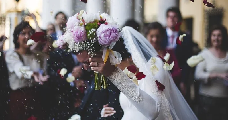 İstanbul da düğün sahiplerine kötü haber! Düğün salonlarında salı günü tatil uygulanacak İş Yaşam Haberleri