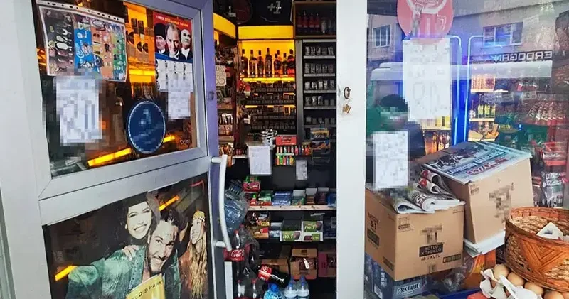 İçki fiyatlarını camlarına asan büfe işletmecisi hakkında tutanak