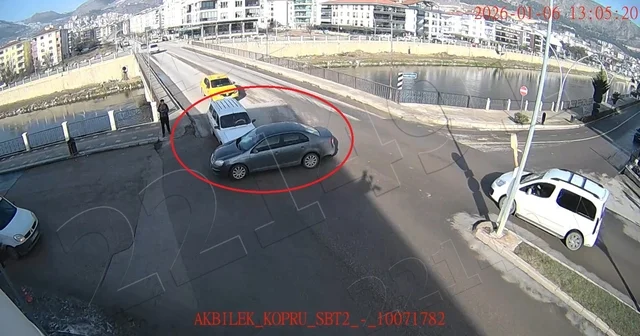 Amasya da trafik kazaları KGYS kameralarına yansıdı Amasya Haberleri